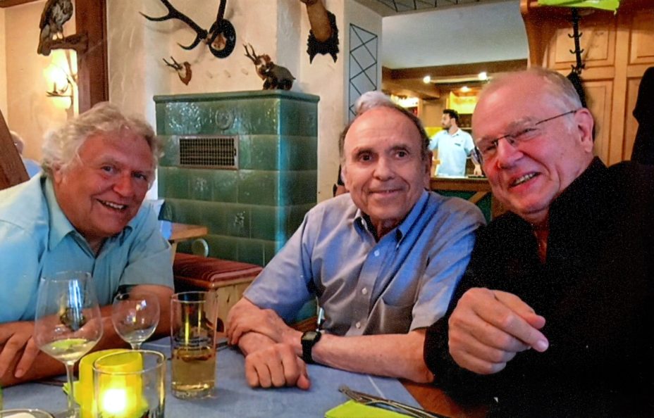 Jürgen Thym, Samuel Adler and the German music critic Frieder Reininghaus at the Jägerstübchen in Hambach (Neustadt an der Weinstrase) in June 2018, relaxing after the festivities celebrating the composer’s 90th birthday in Berlin and Mannheim.